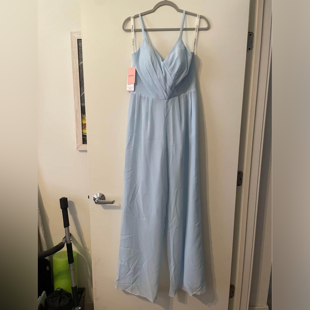 JJ's House Jumpsuit/Pantsuit V-Neck Floor-Length Chiffon (Size 8)